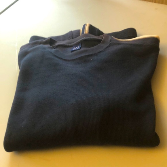 🎁GAP Shirt - Picture 1 of 4